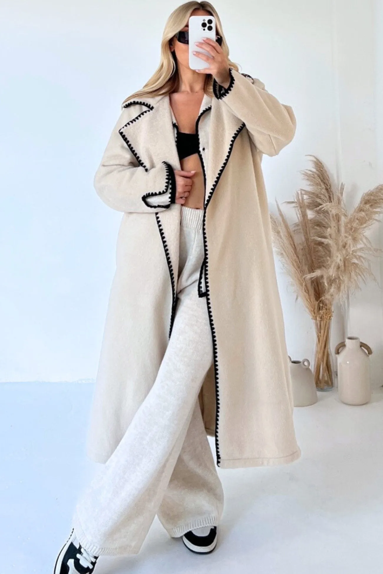 Sanne - Stylish Open Jacket