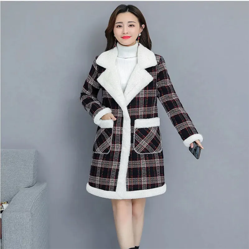 Winter Korean Plus velvet Thicken Women&#39;s Jacket Warm Loose Plaid Long Outerwear Faux Lamb velvet Coats Large size Female Parkas