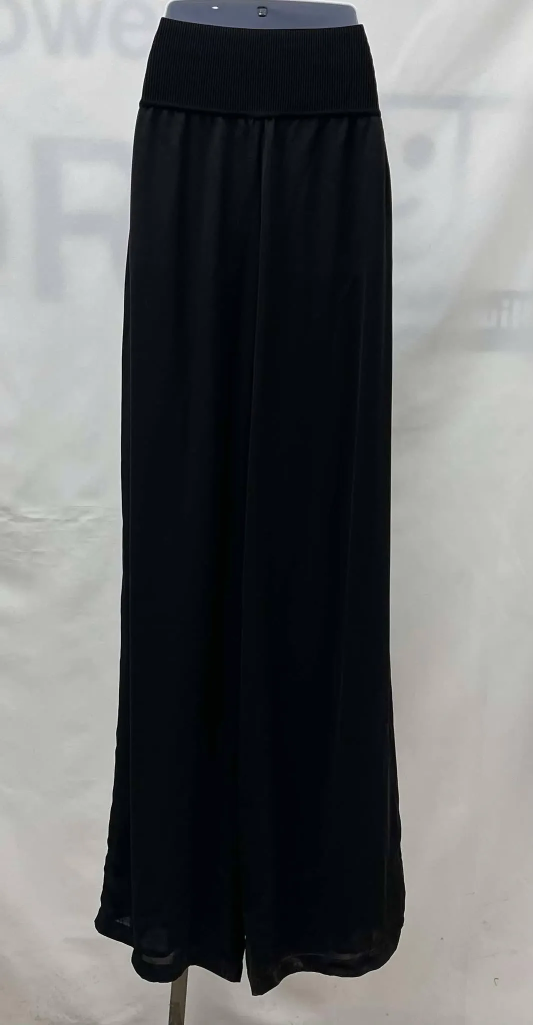 Women's Babaton Pants, Medium